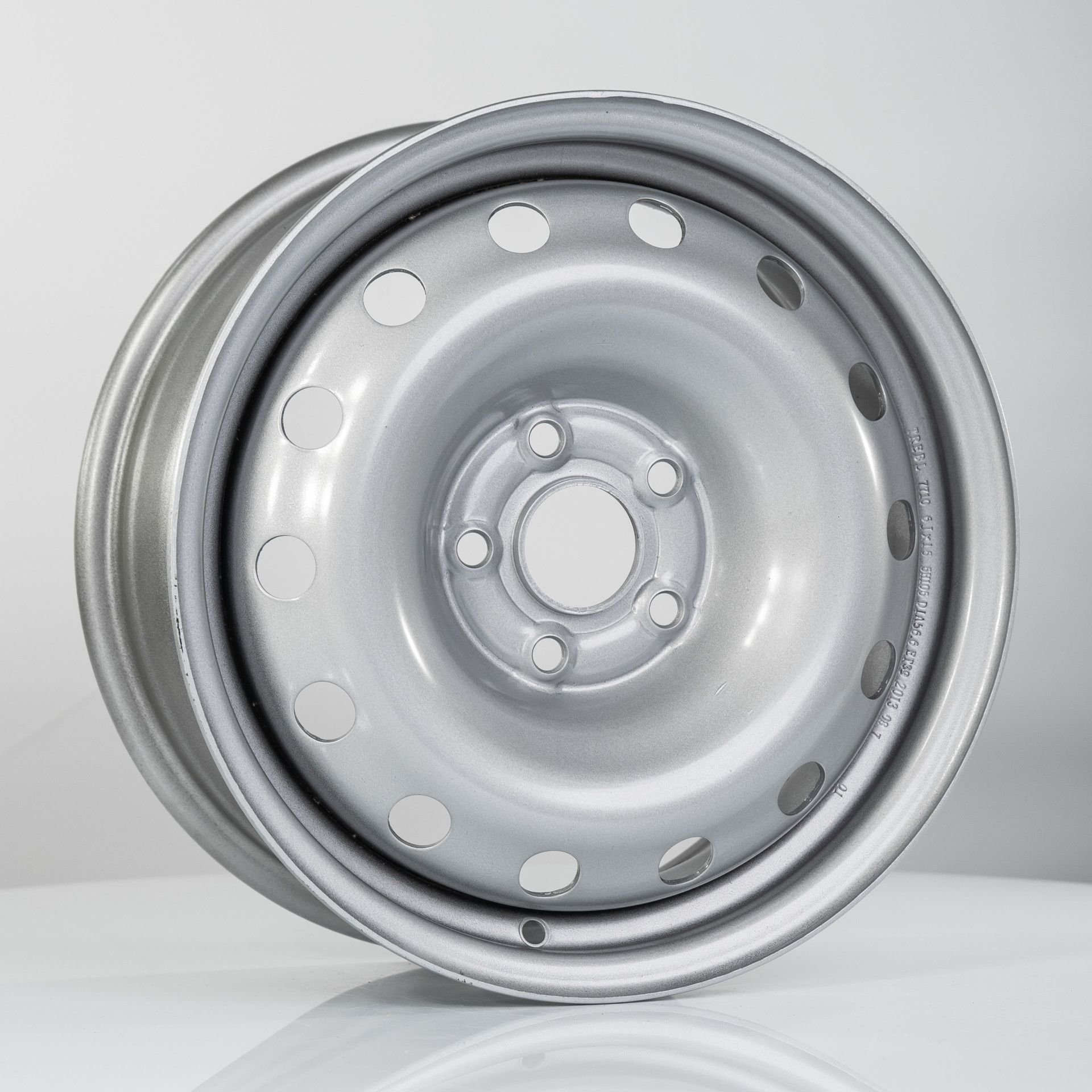 Trebl 7710T silver 6x15/5x105 D56.6 ET39  